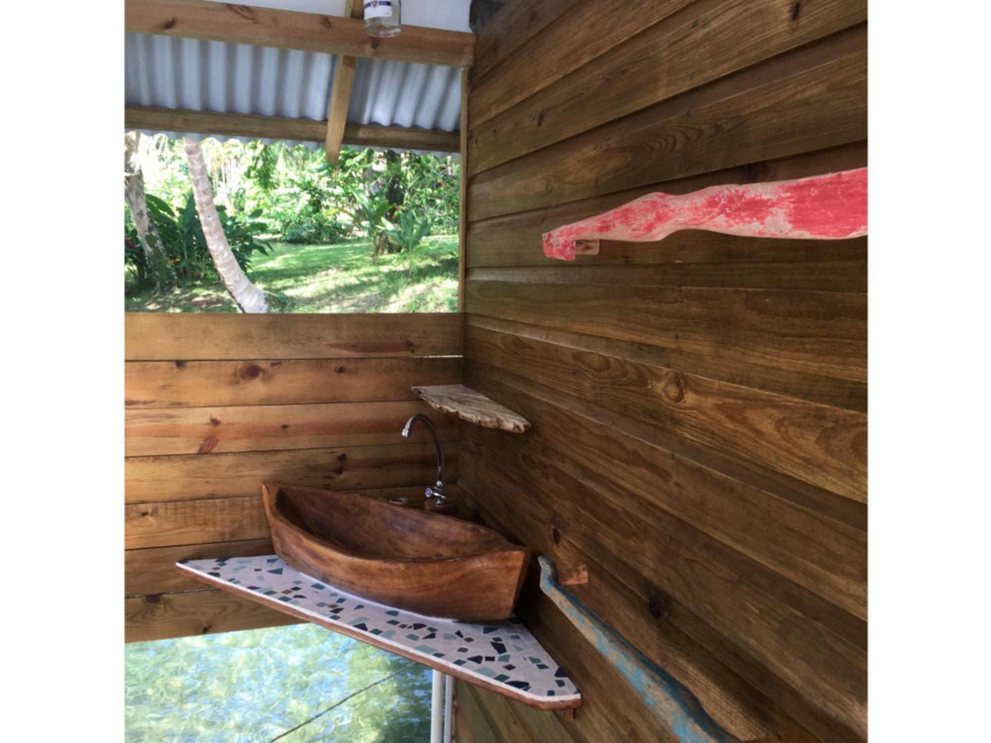 Tierra Oscura El Toucan Loco Floating Lodges מראה חיצוני תמונה